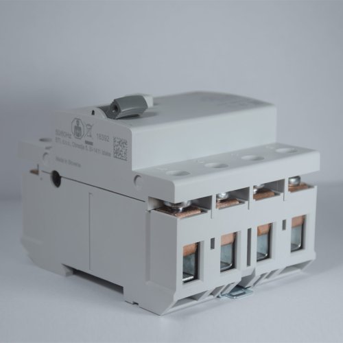 Диф.реле 4-п ETI 10kA AC EFI-4 63/0,3A 2064144